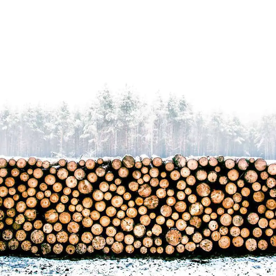 how to stack firewood off the ground