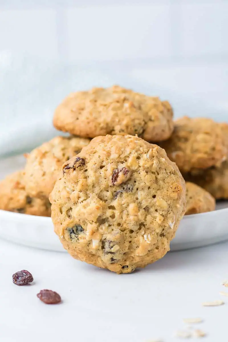 chew oatmeal raisin cookies recipe